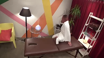 Oil Massage While Making Your Pussy Twitch